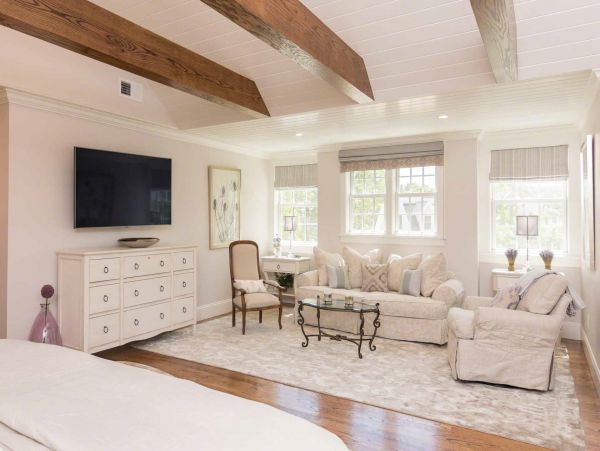 Cape Cod Home 994652