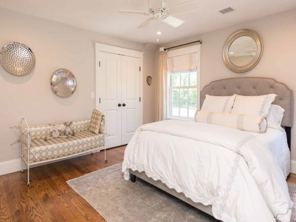 Cape Cod Home 994652