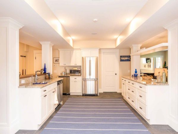 Cape Cod Home 994652