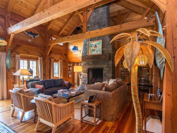 Cape Cod Home 994654