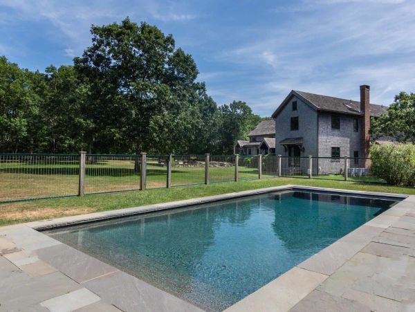 Cape Cod Home 994654