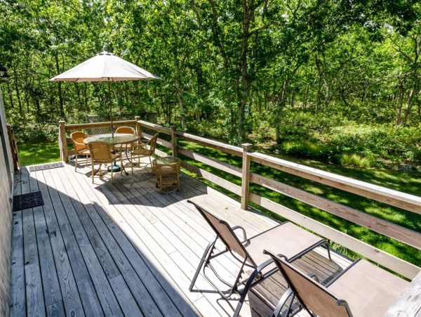 Cape Cod Home 994655