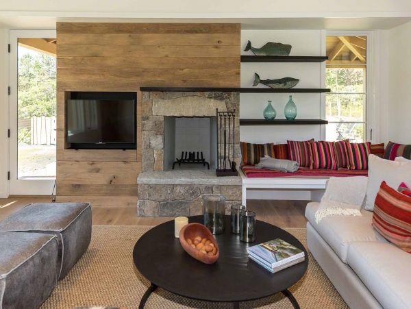 Cape Cod Home 994656