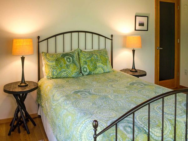 Cape Cod Home 994657