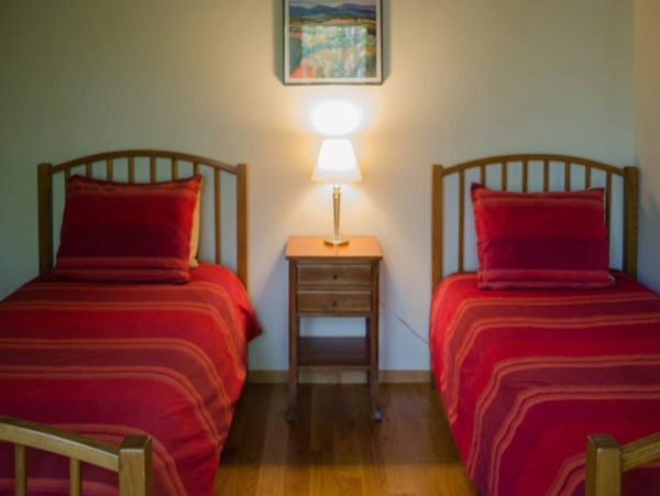 Cape Cod Home 994657