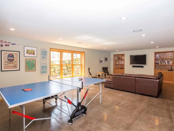 Cape Cod Home 994657