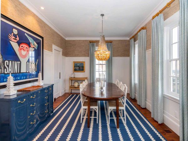 Cape Cod Home 994658