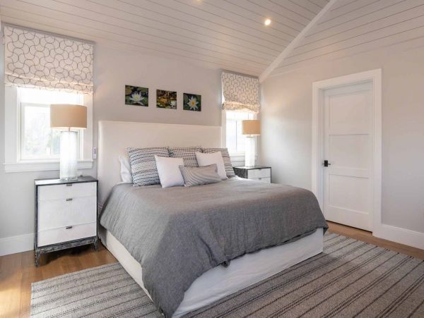 Cape Cod Home 994662