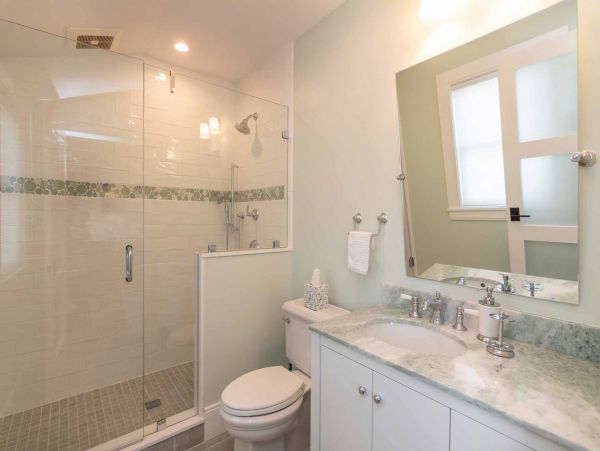 Cape Cod Home 994662