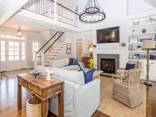 Cape Cod Home 994664