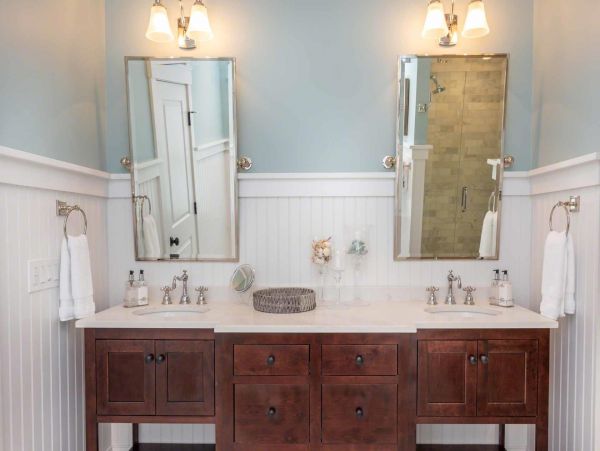 Cape Cod Home 994664