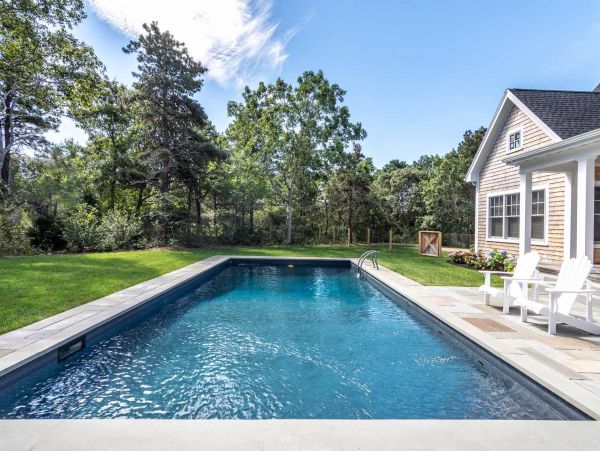 Cape Cod Home 994664