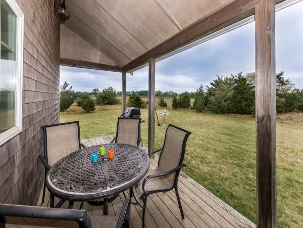 Cape Cod Home 994665