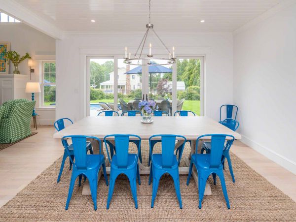 Cape Cod Home 994666