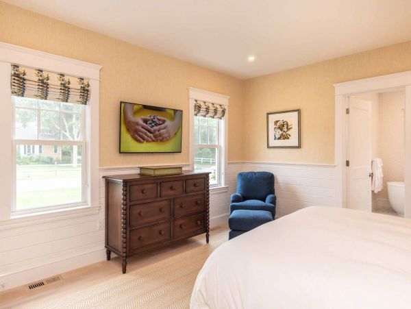 Cape Cod Home 994666
