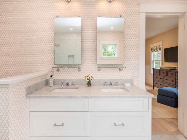 Cape Cod Home 994666