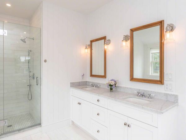 Cape Cod Home 994666