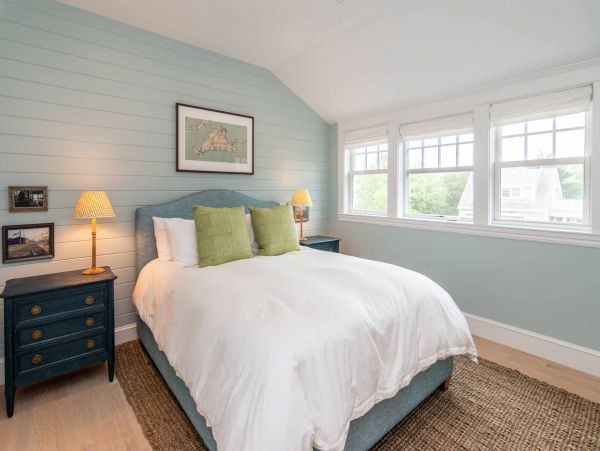 Cape Cod Home 994666
