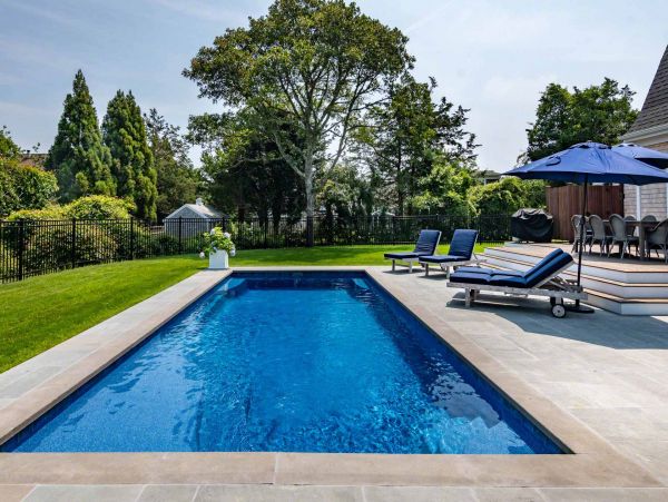 Cape Cod Home 994666