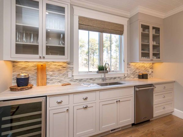 Cape Cod Home 994670
