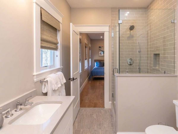 Cape Cod Home 994670