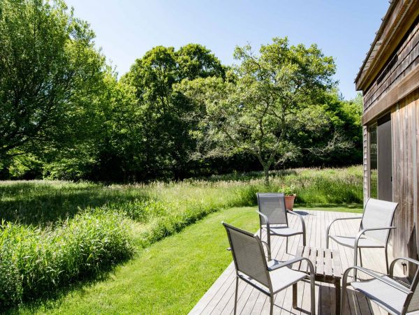 Cape Cod Home 994671