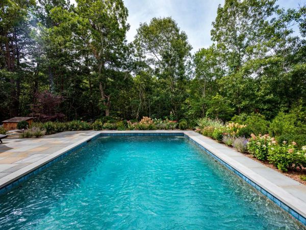 Cape Cod Home 994674
