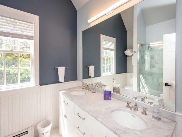 Cape Cod Home 994674