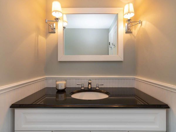 Cape Cod Home 994676