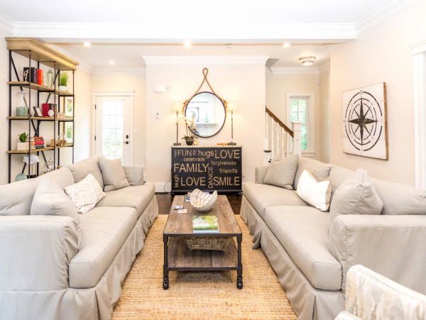Cape Cod Home 994678