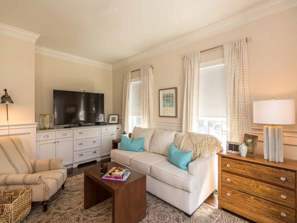 Cape Cod Home 994678