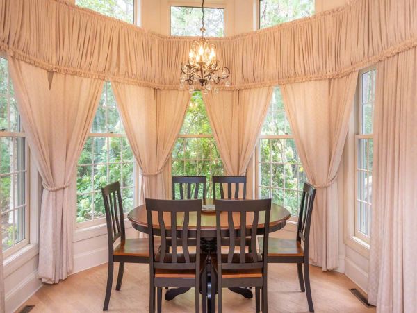 Cape Cod Home 994679