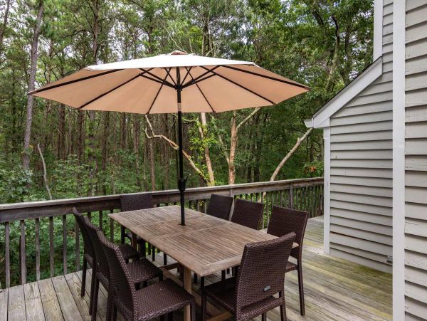 Cape Cod Home 994679