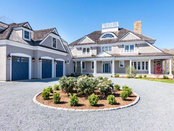 Cape Cod Home 994680