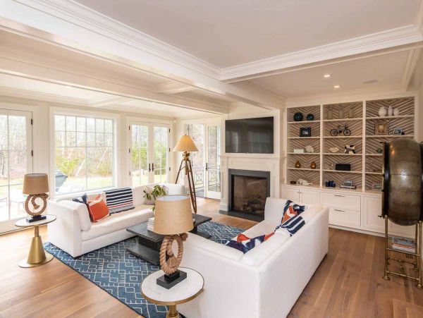 Cape Cod Home 994680