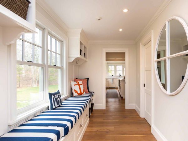 Cape Cod Home 994680