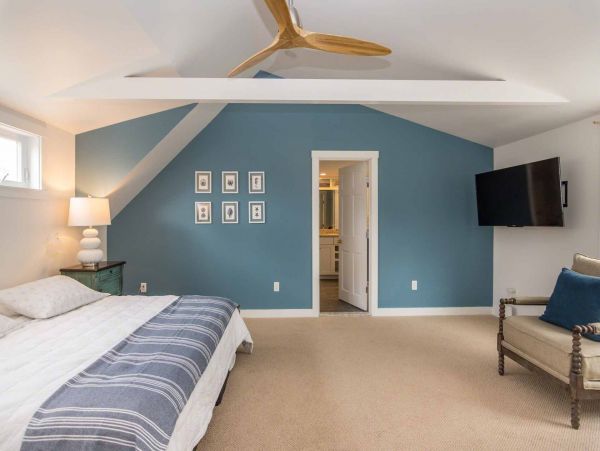 Cape Cod Home 994682