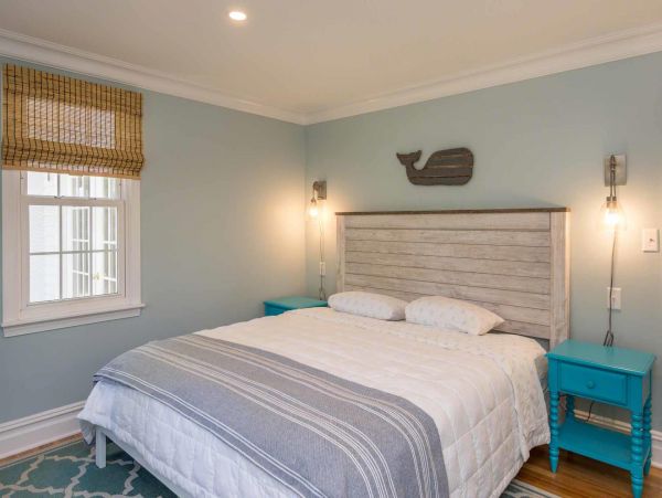Cape Cod Home 994682