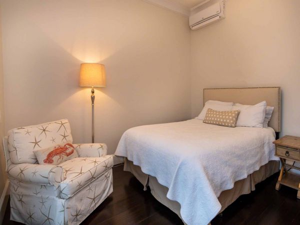 Cape Cod Condo 994683