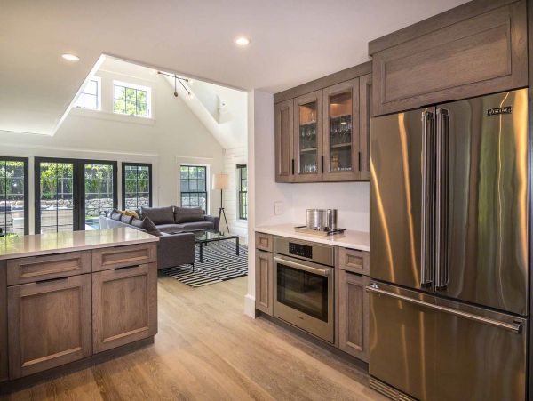 Cape Cod Home 994687