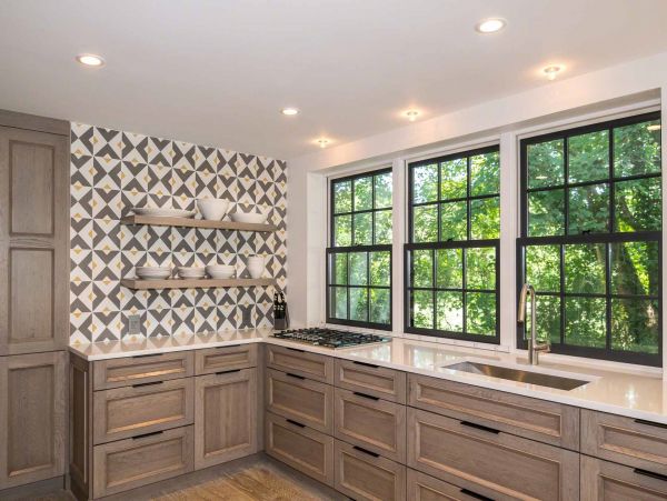 Cape Cod Home 994687
