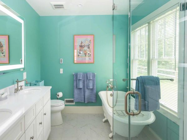 Cape Cod Home 994688