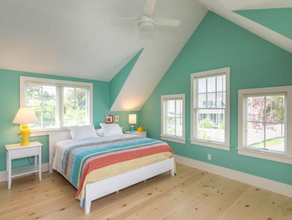 Cape Cod Home 994688