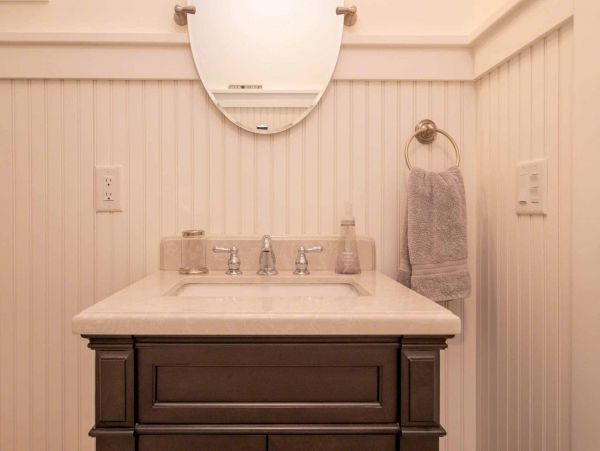 Cape Cod Home 994690