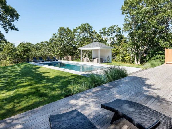 Cape Cod Home 994694