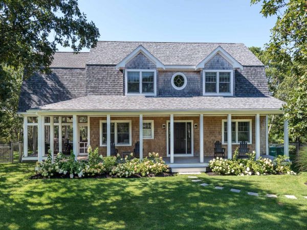 Cape Cod Home 994694