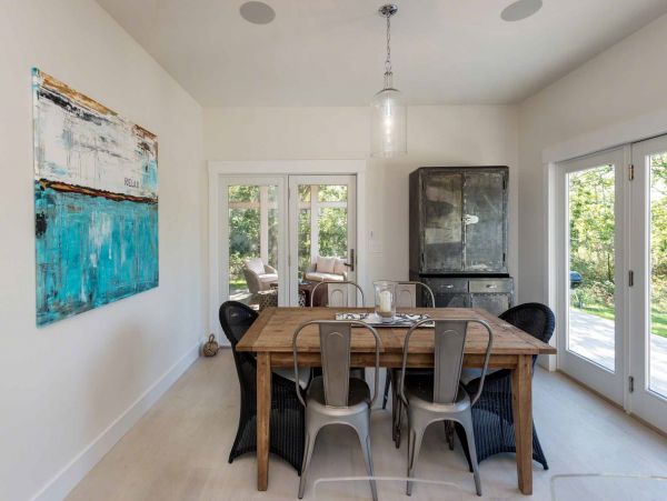Cape Cod Home 994694