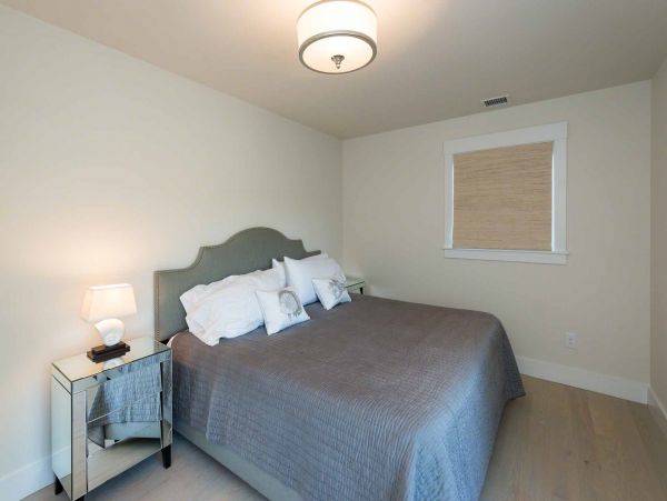 Cape Cod Home 994694