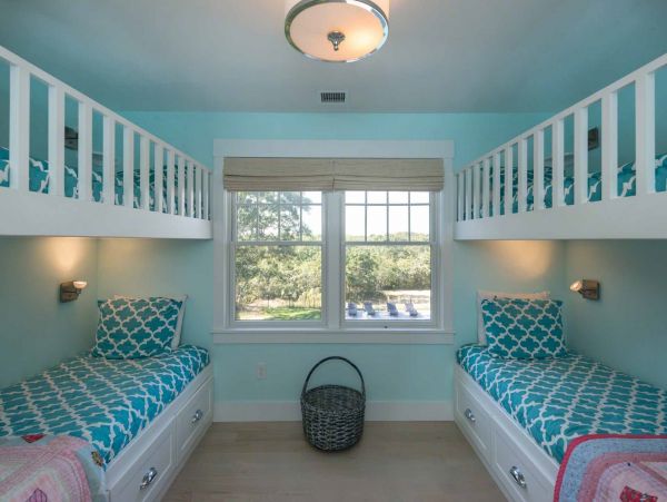 Cape Cod Home 994694