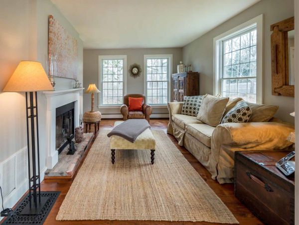 Cape Cod Home 994695